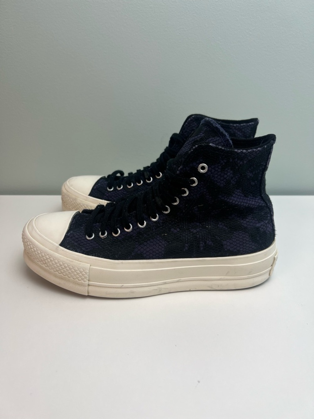Converse Chuck Taylor All Star High Top Uncharted Waters Black Lace Purple Sz 6 - Picture 3 of 9